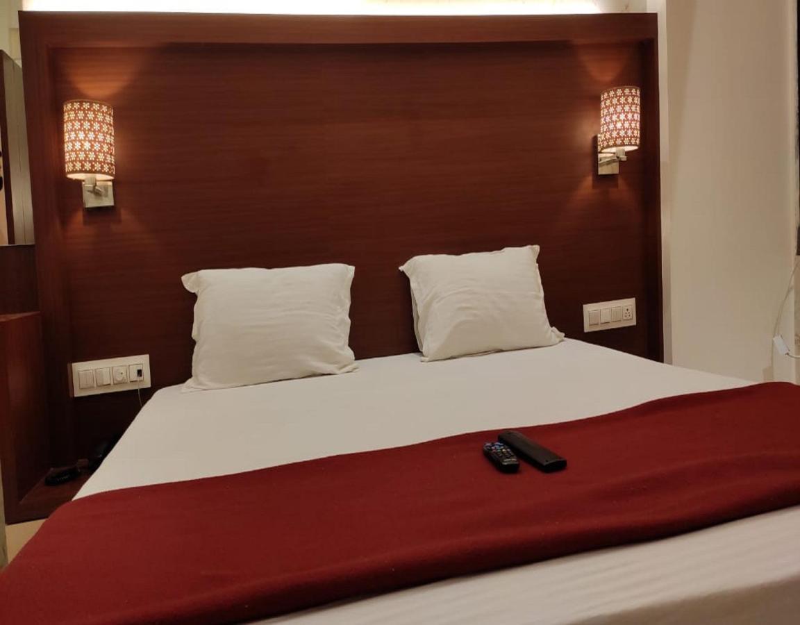 Malad Fabhotel Spring Inn - Nr Borivali Station מראה חיצוני תמונה
