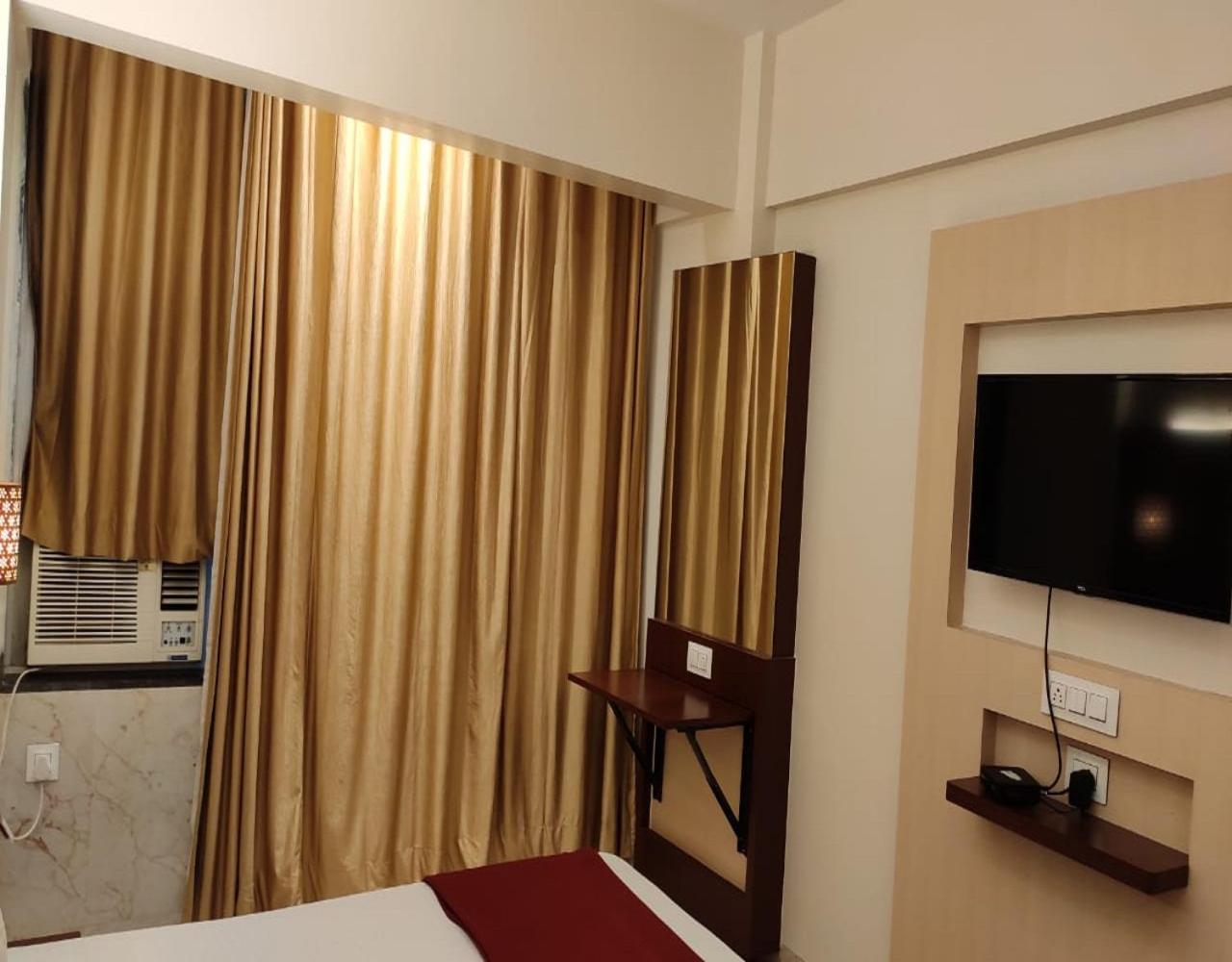 Malad Fabhotel Spring Inn - Nr Borivali Station מראה חיצוני תמונה