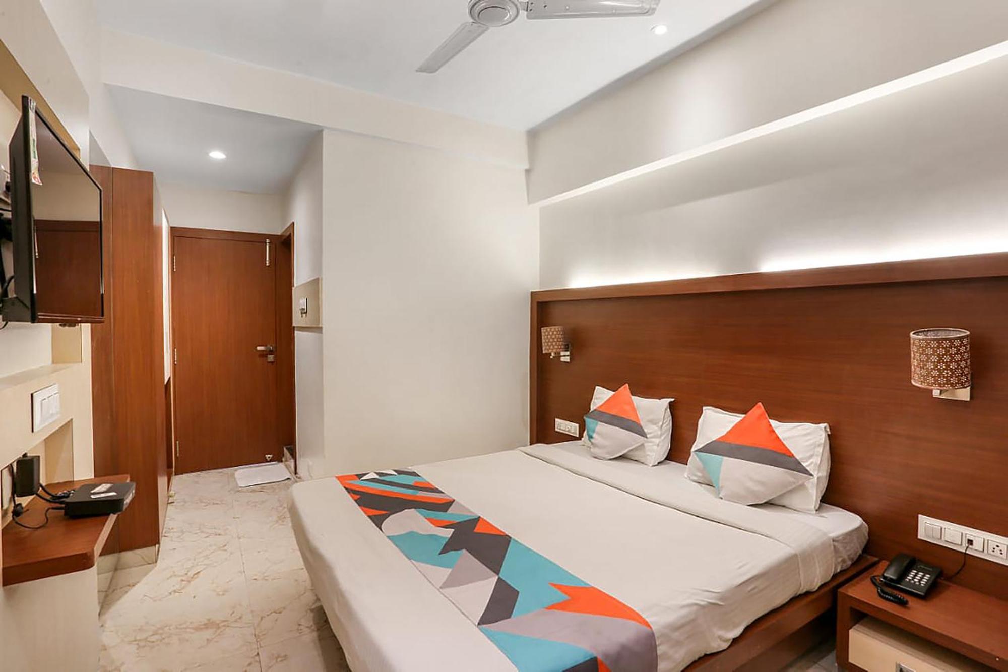 Malad Fabhotel Spring Inn - Nr Borivali Station מראה חיצוני תמונה